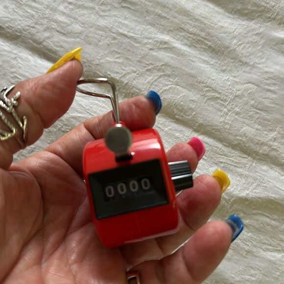 Clicker Tally Counter Red Plastic - Picture 1 of 4